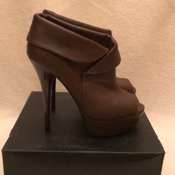 2B Bebe Shoes - Brown Peep Toe Booties